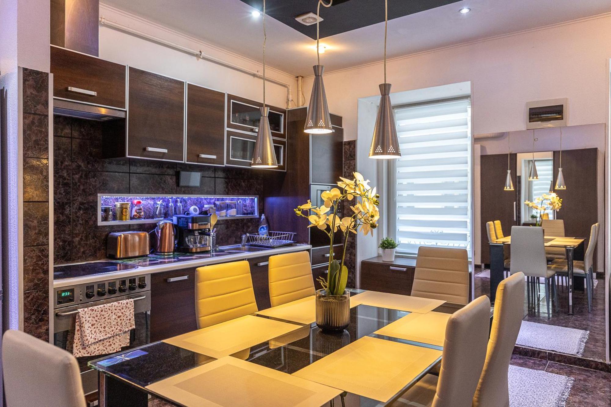 City Vibes Apartment - 3 Bdrms Budapeszt Zewnętrze zdjęcie